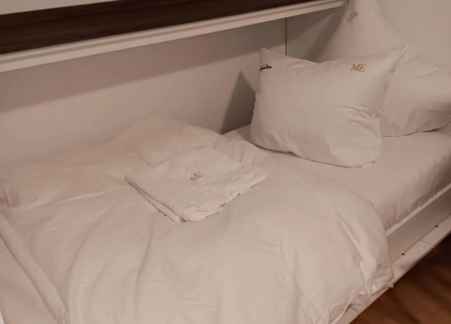 Zimmer Mit Gemeinschaftsbad In Muenchen 0*, 뮌헨